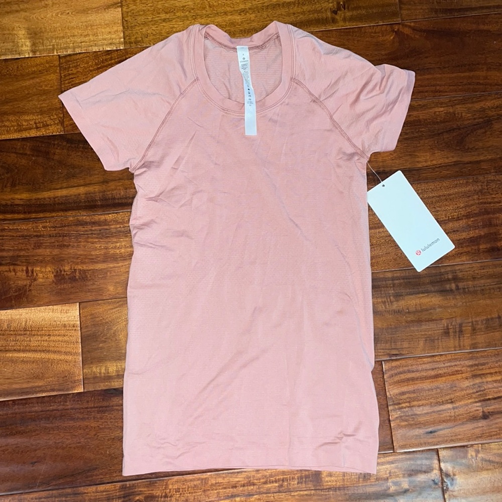Lululemon Swiftly Tech short sleeve 2.0